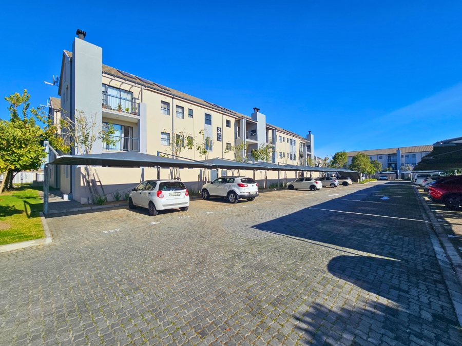 To Let 2 Bedroom Property for Rent in Buh Rein Estate Western Cape
